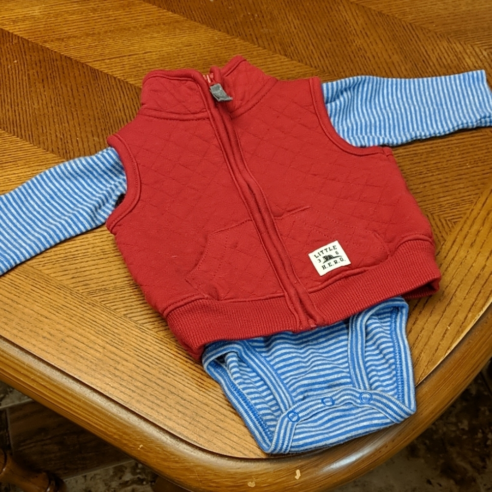Carter's Quilted Vest & Onesie HP🏆🎆